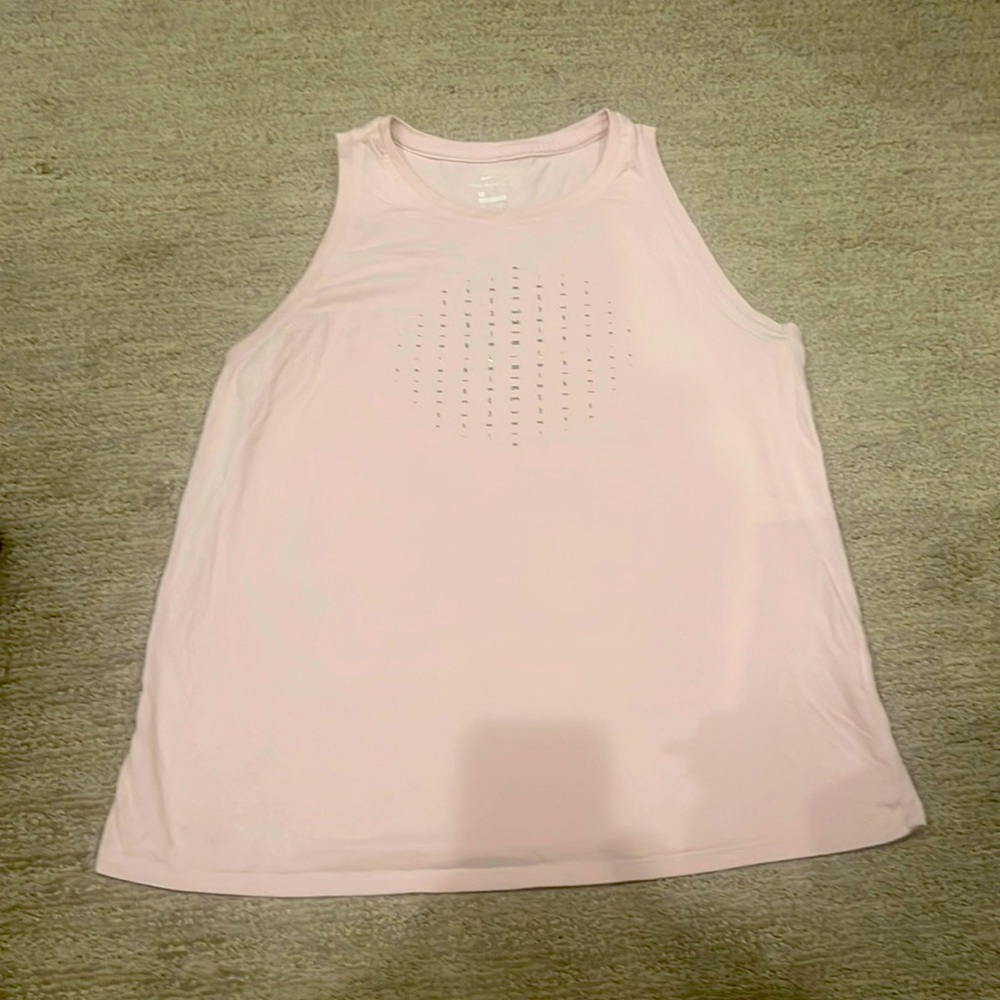 Light pink Nike workout tank. Excellent used condition.